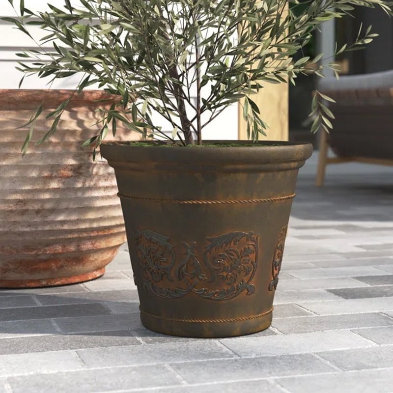 Kehlani Resin Pot Planter