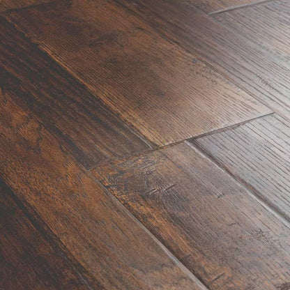 Outlast+ Somerton Auburn 12 Mm T X 7.5 In. W Waterproof Laminate Wood Flooring (549.6 Sqft/Pallet)