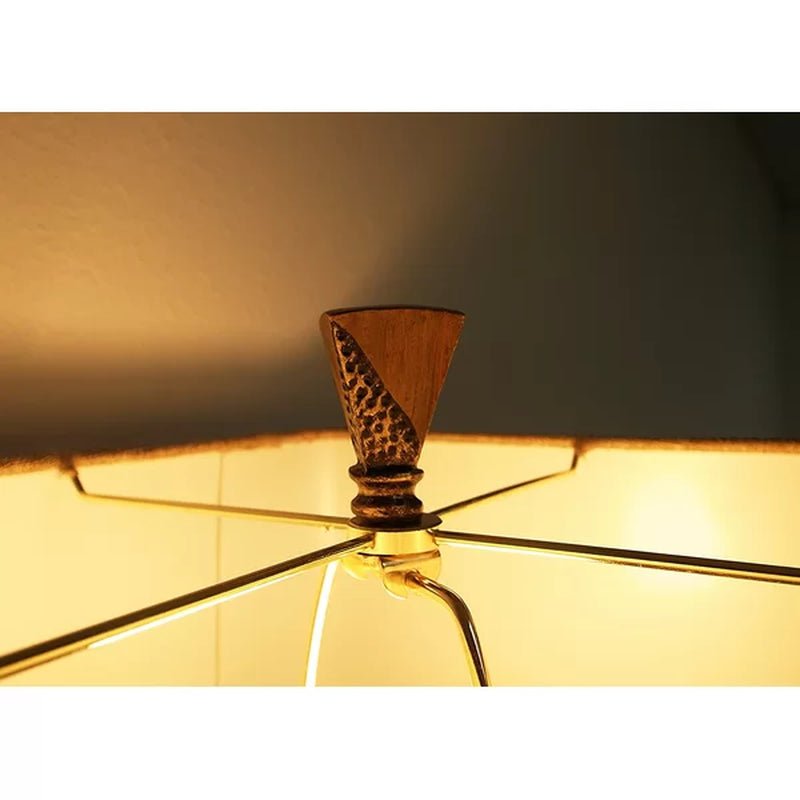 Disckinson Resin Table Lamp