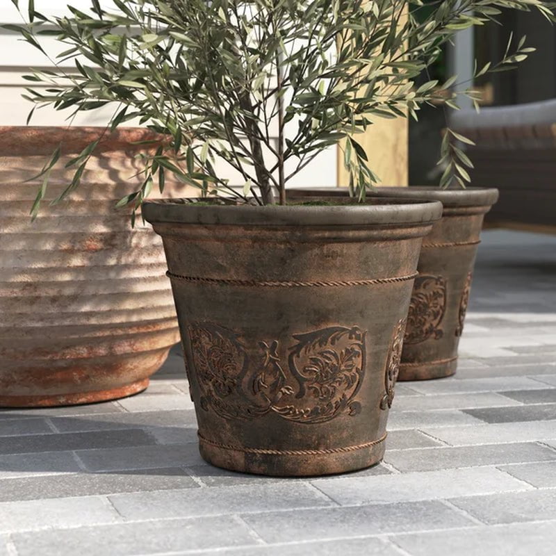 Kehlani Resin Pot Planter