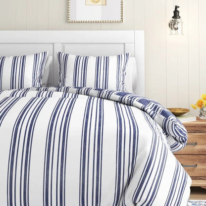 Mountie Comforter Set