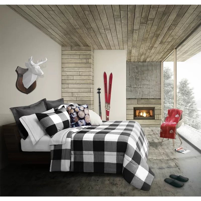 Downieville Comforter Set