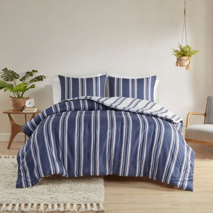 Mountie Comforter Set
