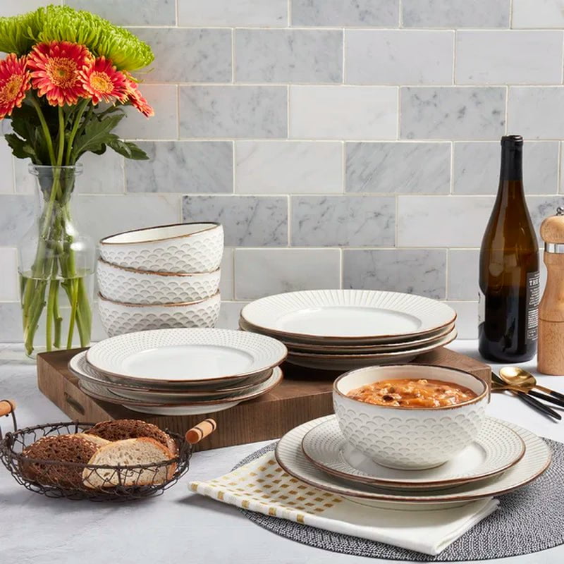 Hub Stoneware Dinnerware Set - Service for 4