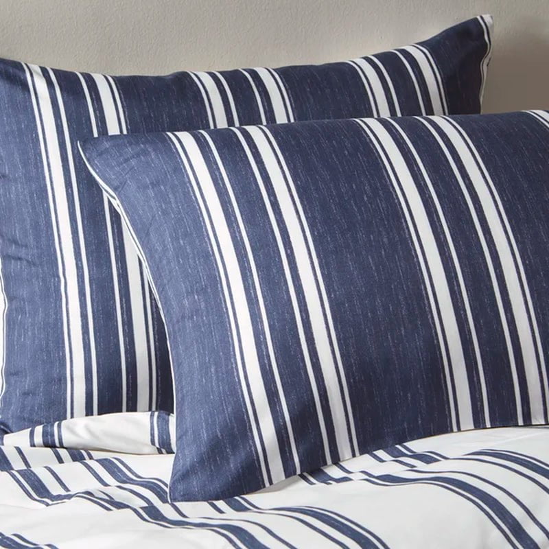 Mountie Comforter Set