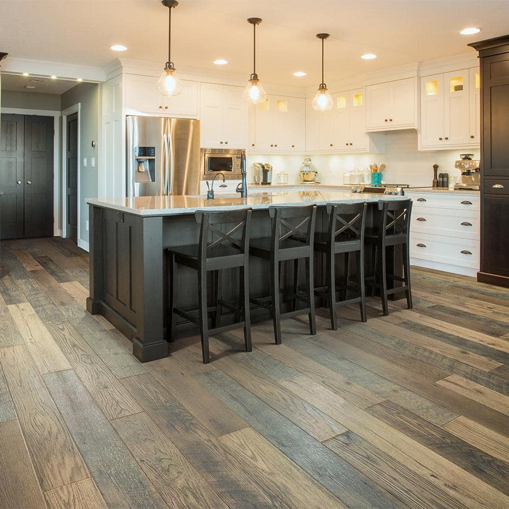 Outlast+ Honeysuckle Oak 12 Mm T X 6.1 In. W Waterproof Laminate Wood Flooring (16.1 Sqft/Case)