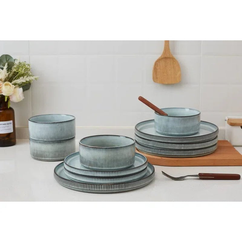 Paytan Stoneware Dinnerware Set - Service for 4