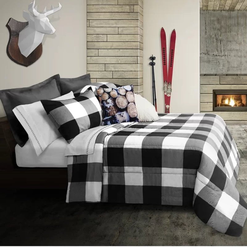 Downieville Comforter Set