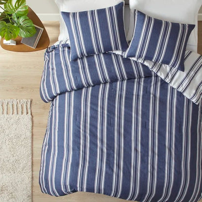 Mountie Comforter Set