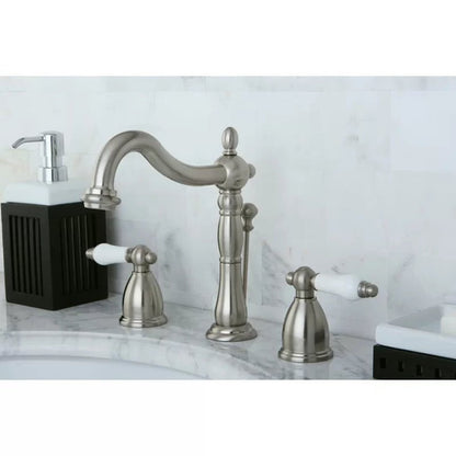 Heritage Widespread Faucet 2-Handle Bathroom Faucet with Drain Assembly